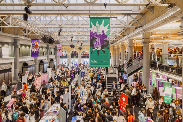 Hundreds of students at Welcome Fair